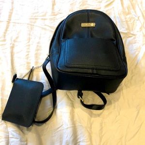 Aldo pack pack with wallet attachment